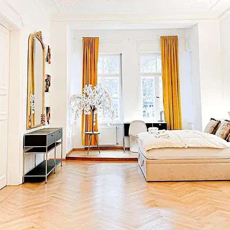 Thegallery *